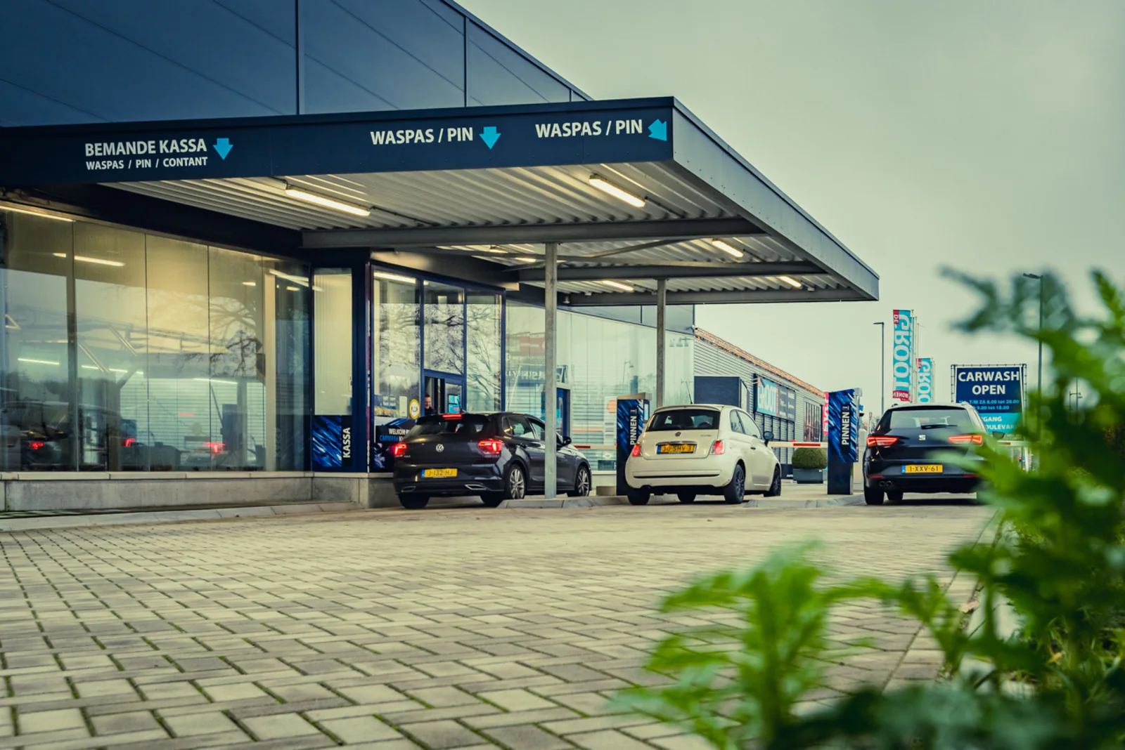 Carwash Kleiboer Woonboulevard, wasstraat in Apeldoorn