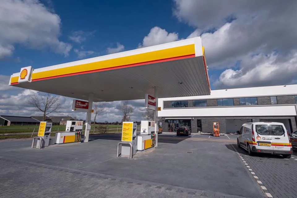 Shell Poort Van Raalte, wasstraat en wasbox in Raalte
