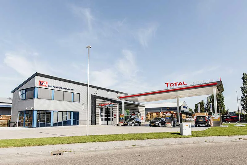 Tank & Wash ITC, wasstraat in Hazerswoude-Dorp