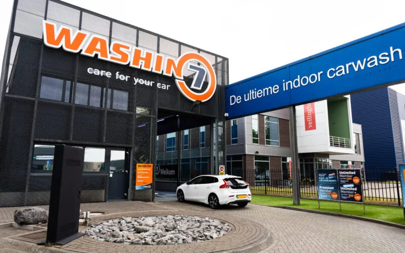 Washin7 Den Bosch, wasstraat en wasbox in 's-Hertogenbosch