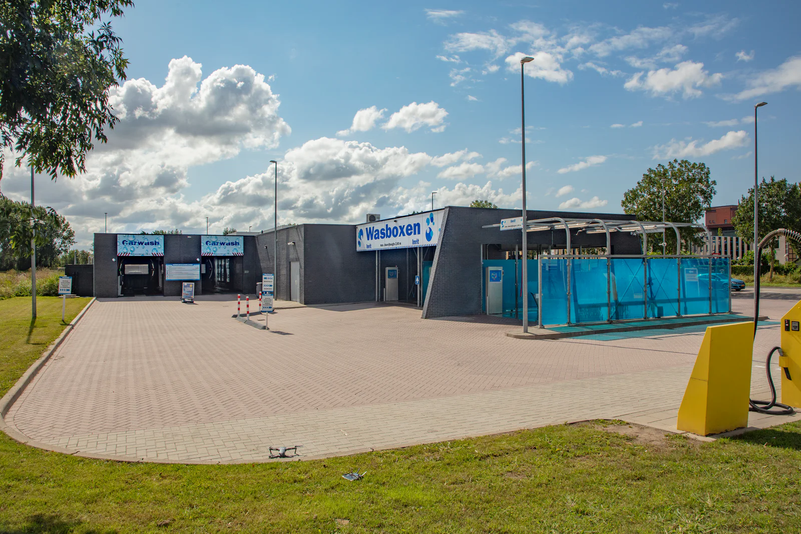 Shell Van Vliet Woerden, wasstraat en wasbox in Woerden
