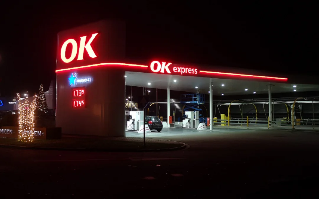 Claro Carwash Roermond, wasstraat en wasbox in Roermond