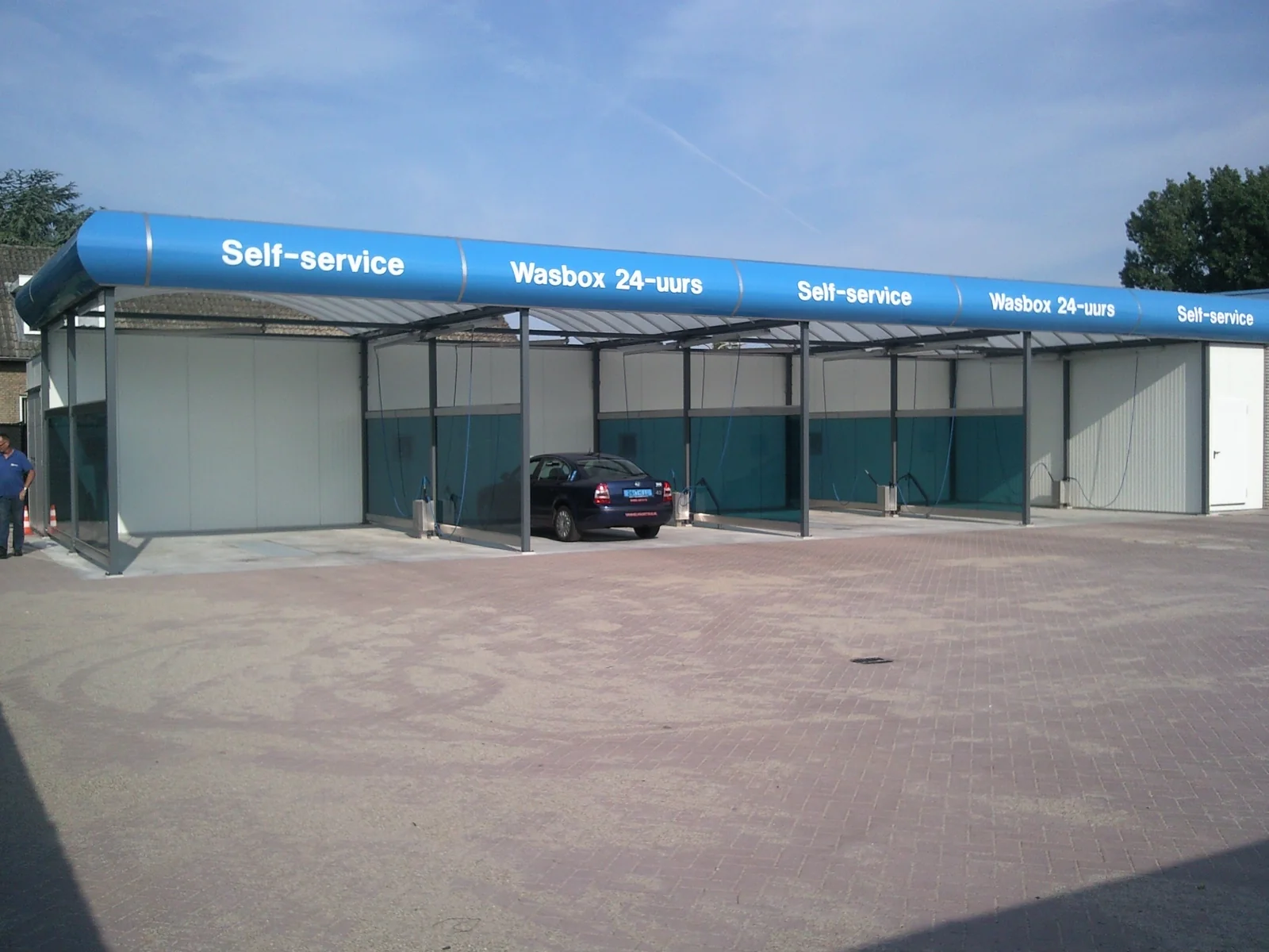 Jos Maas Carwash Gemert, wasstraat en wasbox in Gemert