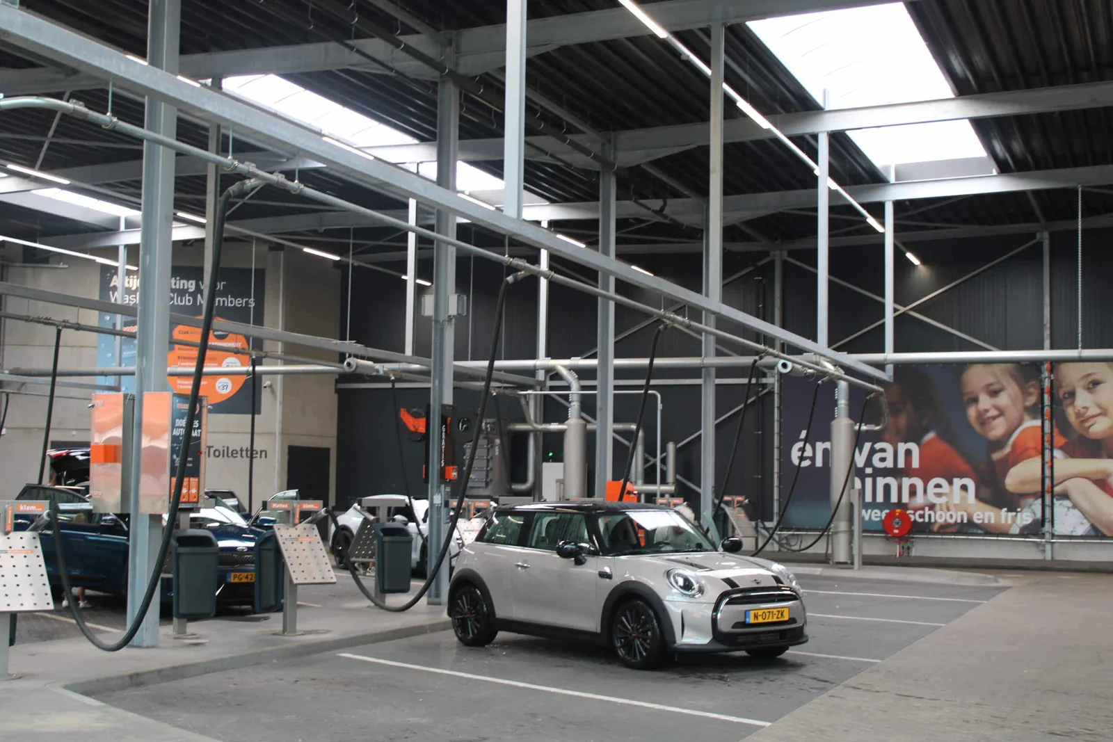 Overdekt stofzuigplein bij Washin7 Best