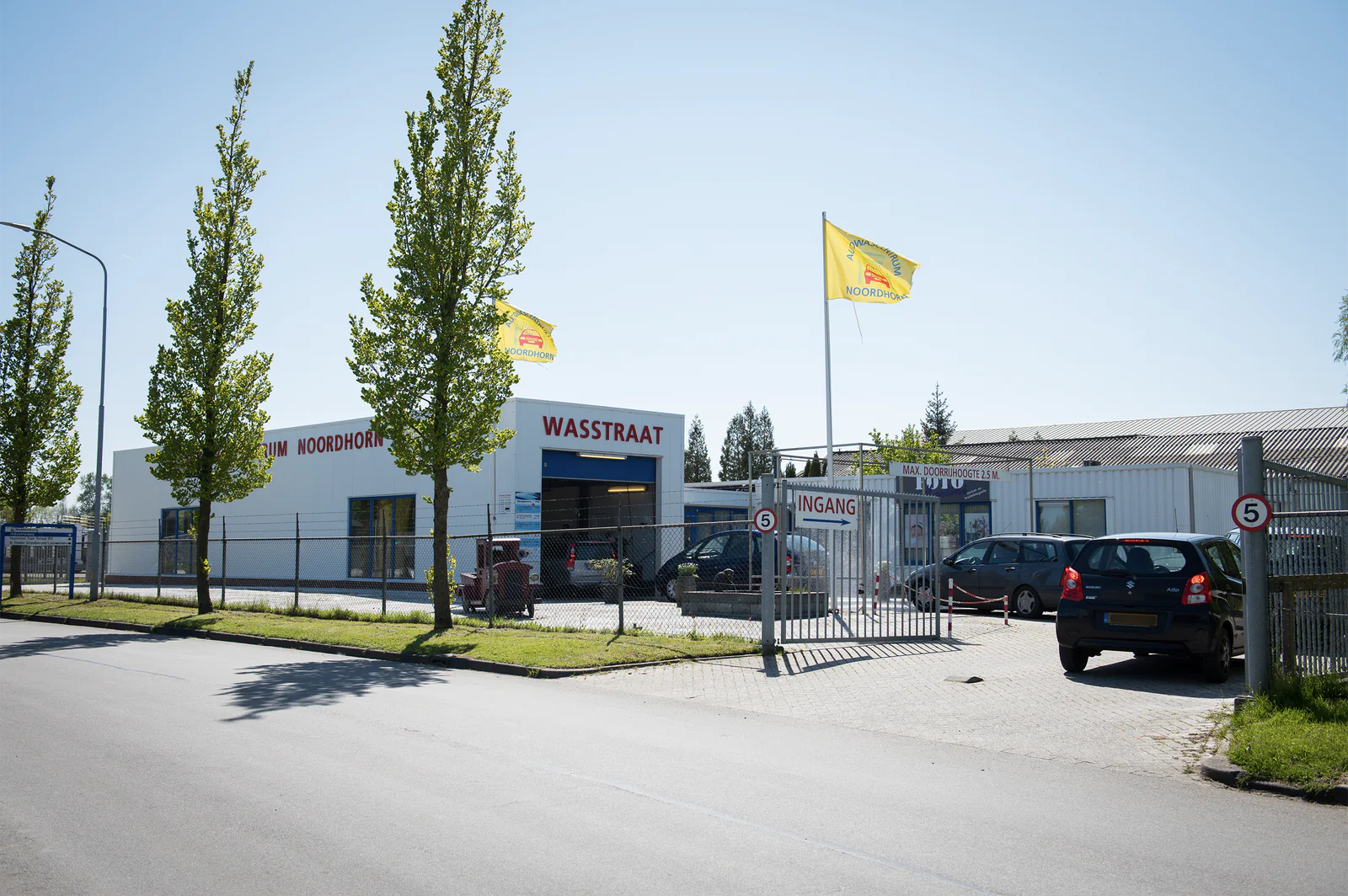 Autowascentrum Noordhorn, wasstraat en wasbox in Noordhorn