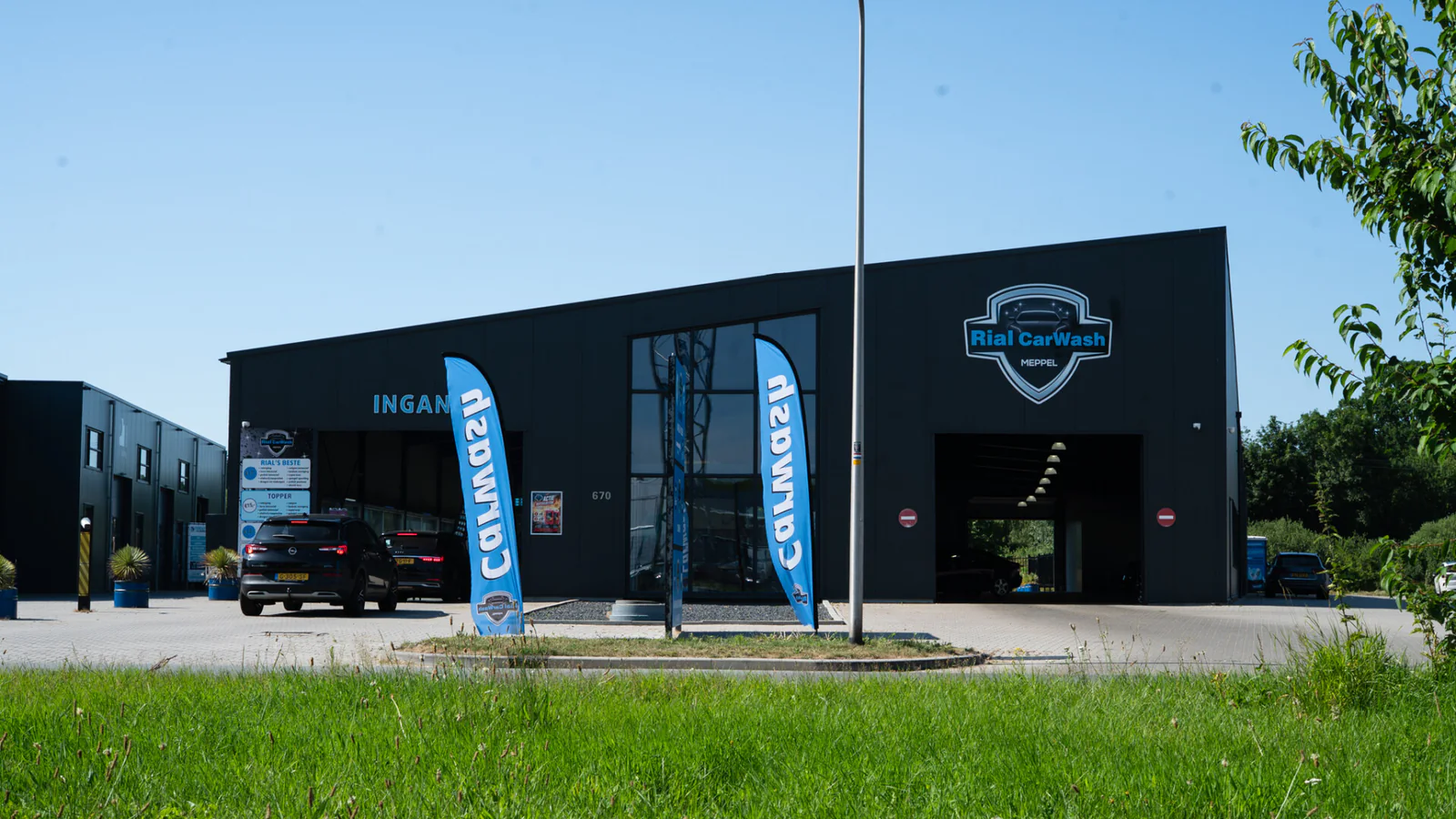 Rial Carwash, wasstraat in Meppel