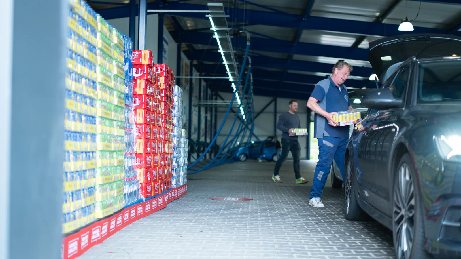 Personenauto in de wasstraat – Rial Carwash, Meppel
