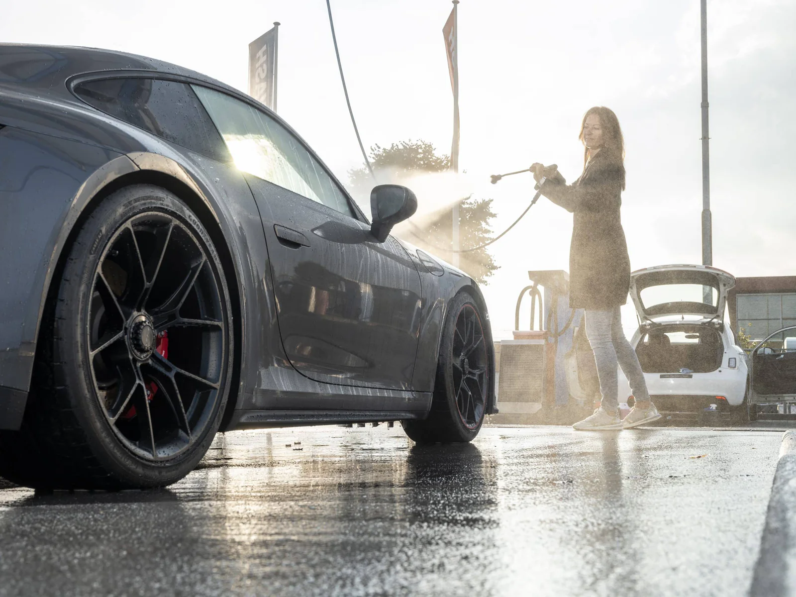 Grand Prix Carwash Helmond, wasstraat en wasbox in Helmond – foto 2 van 2