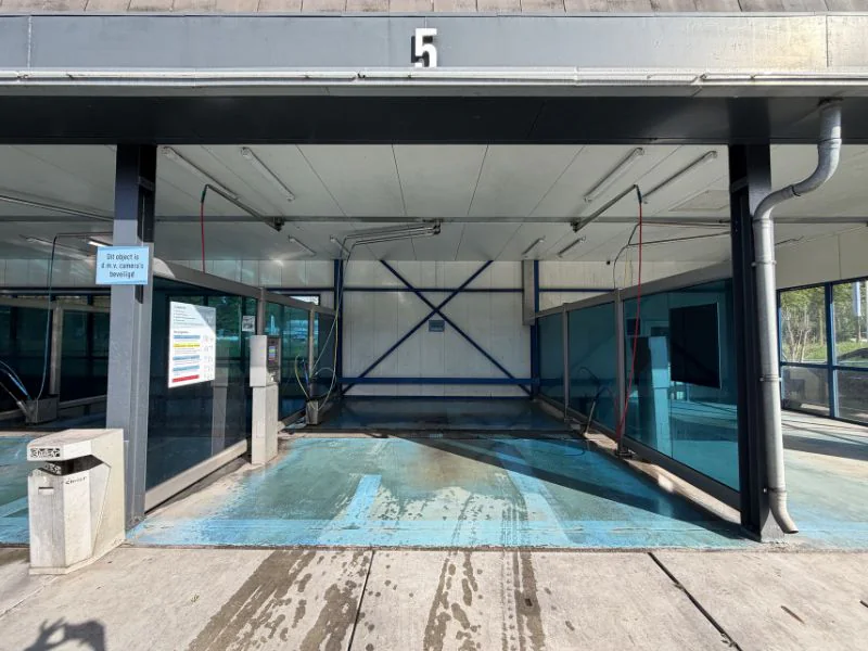 Wash-In Nieuwerkerk, wasstraat en wasbox in Nieuwerkerk aan den IJssel – foto 3 van 10