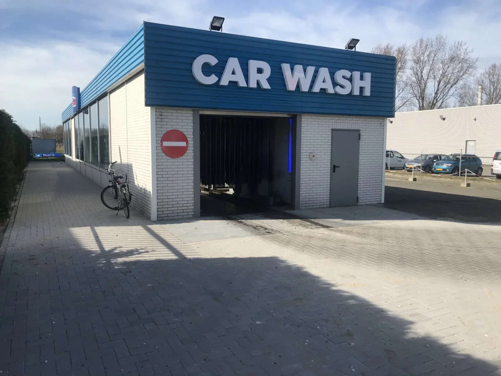 Pro-Wash Hoogvliet, wasstraat in Hoogvliet Rotterdam