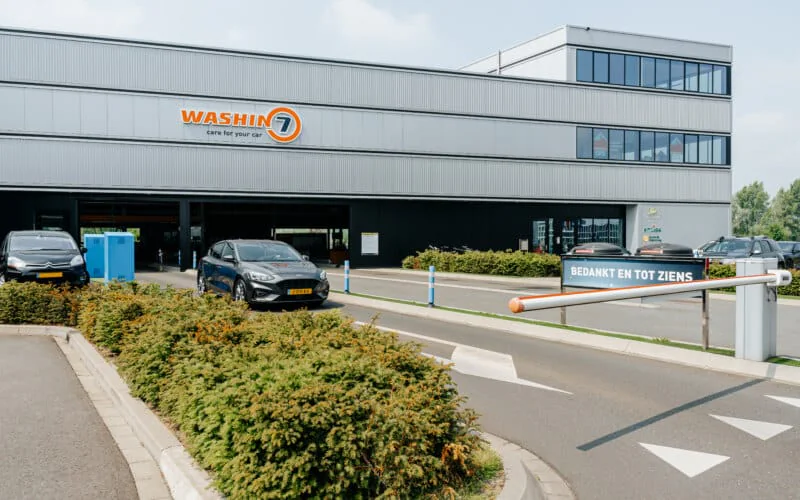 Washin7 Rosmalen, wasstraat in Rosmalen
