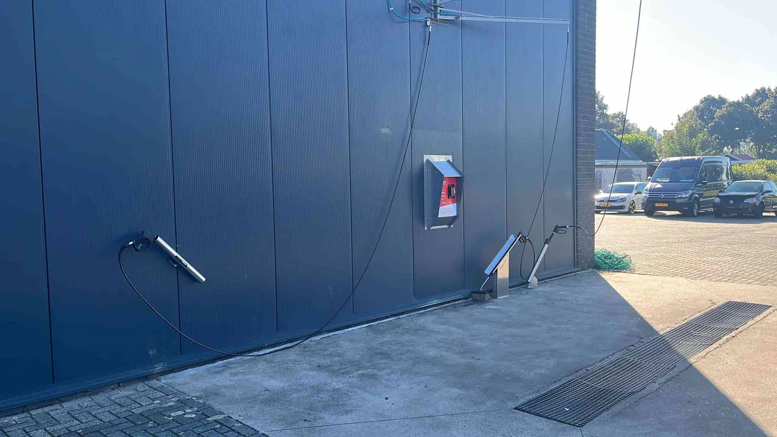 Autobedrijf Tjeerdsma carwash, wasstraat en wasbox in Nieuw-Weerdinge