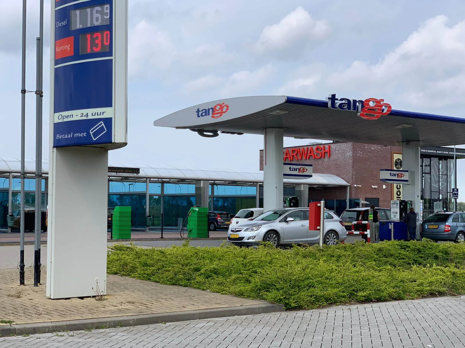 Wiggerts Autowasservice Zeewolde, wasbox in Zeewolde
