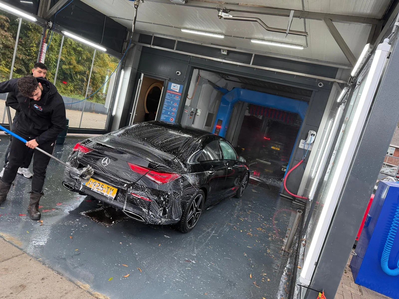 Carwash Gorinchem, wasstraat in Gorinchem