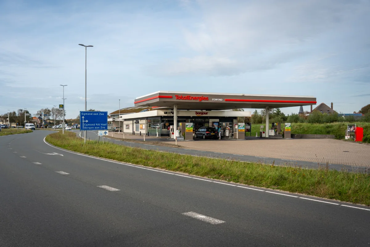 TotalEnergies Egmond, wasstraat en wasbox in Egmond aan den Hoef