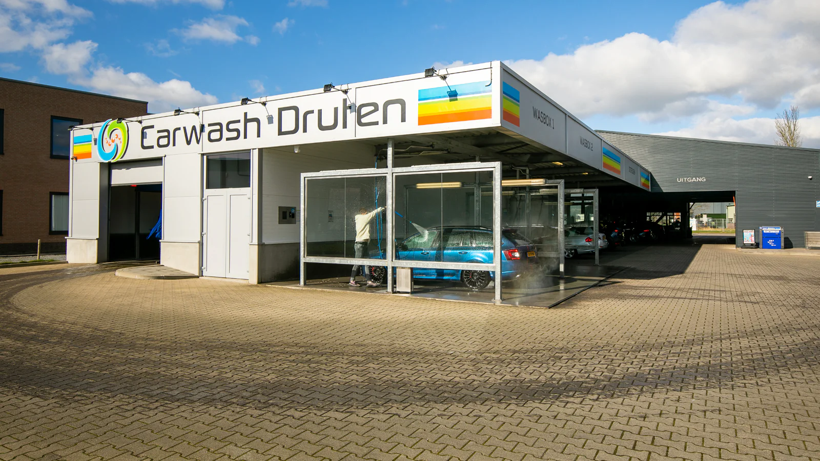Carwash Druten, wasstraat en wasbox in Druten